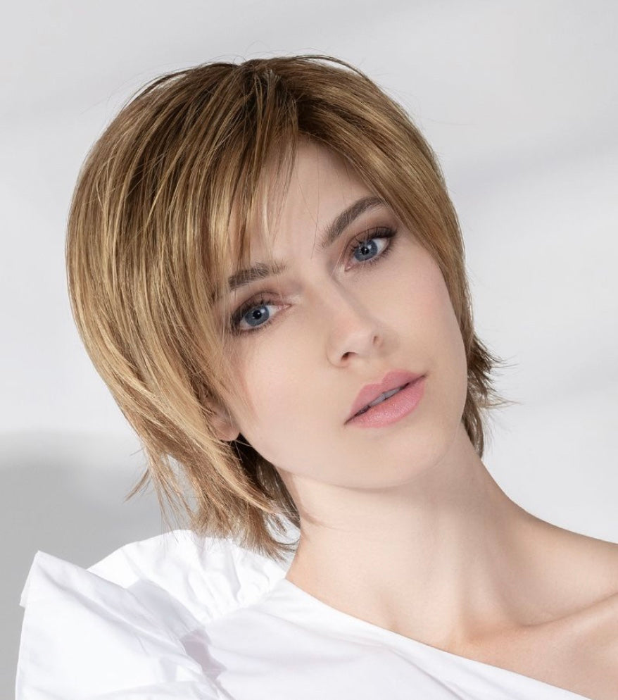 Perruque Fame Soft Ellen Wille - vue de face, coupe glamour et tendance pour alopécie