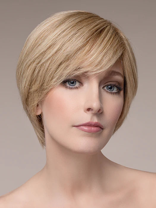 Perruque femme Award Ellen Wille, courte en cheveux humains Remy. Adaptée aux pelades et alopécie, coupe chic et modulable autour du visage.