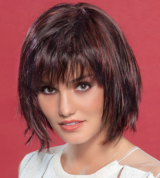 Change d’Ellen Wille est une perruque courte et moderne qui masque efficacement la perte de cheveux due à pelade ou alopécie, tout en offrant volume et mouvement naturel.
