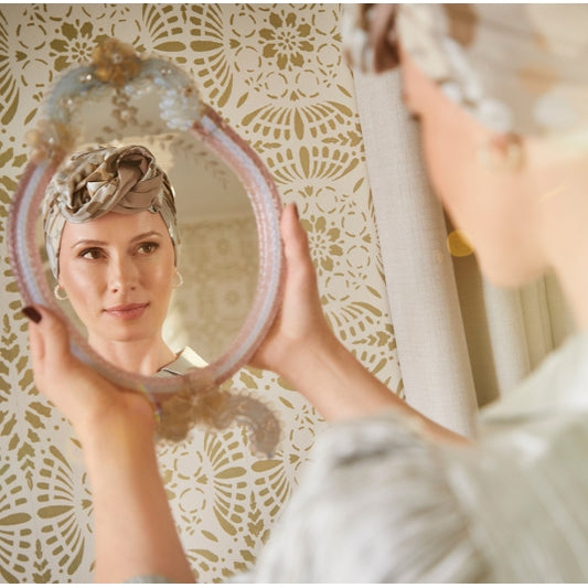 Le bonnet Easy Bambou de Christine Headwear® protège le cuir chevelu après chimio ou pelade, avec maintien optimal et style élégant.