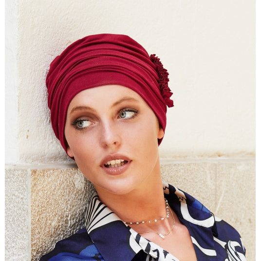 Ce bonnet Gisela Mayer en bambou, doux et soyeux, offre confort et protection pour les cuirs chevelus sensibles après pelade ou chimiothérapie.