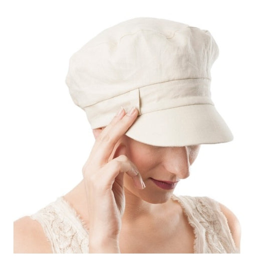 Casquette chimio beige en lin et coton, légère et respirante, idéale pour pelade ou perte de cheveux avec confort et style.