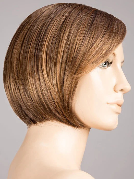 Perruque Amy Deluxe Ellen Wille, coloris Mocca Rooted, vue de profil