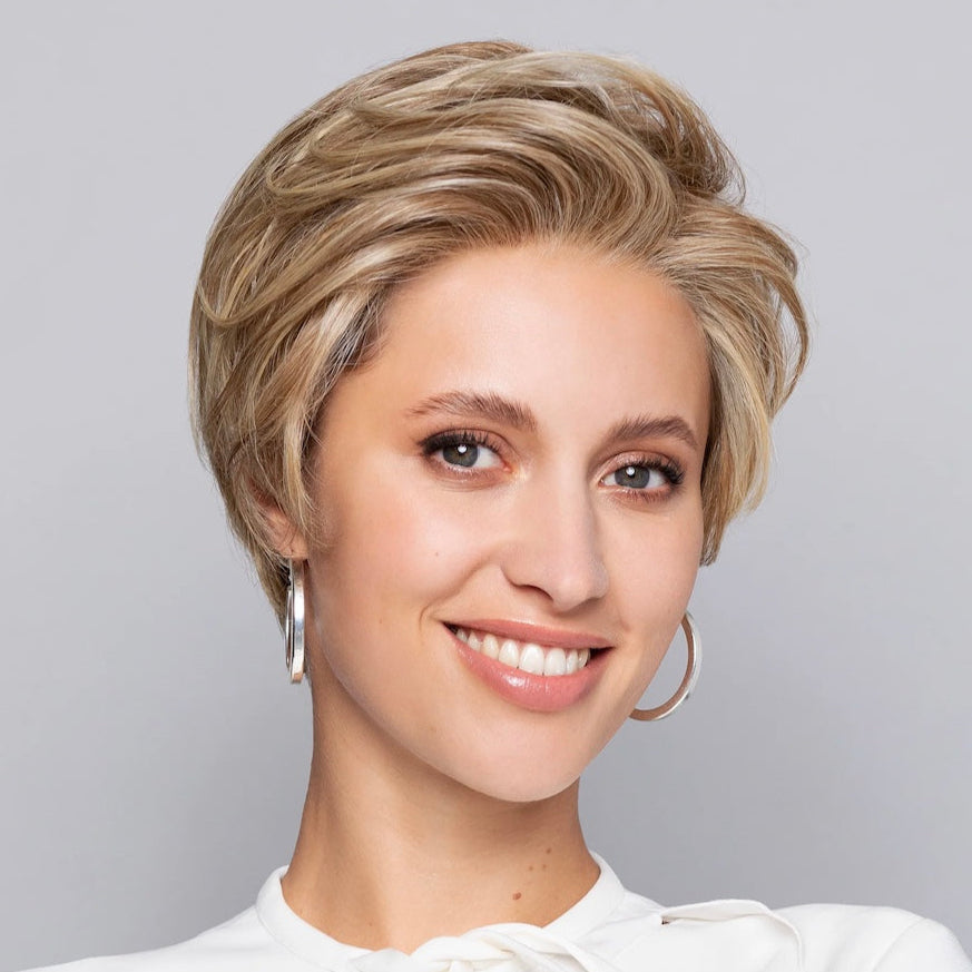 Perruque Nature French Lace Gisela Mayer wigs, courte, volumineuse, frange invisible, style moderne et naturel