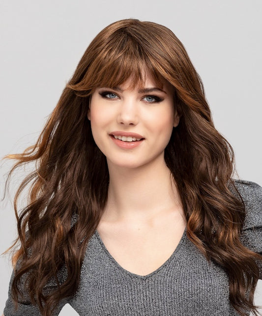 Perruque Vision Midnight Gisela Mayer wigs, longue aux boucles douces et frange droite, féminine et sensuelle