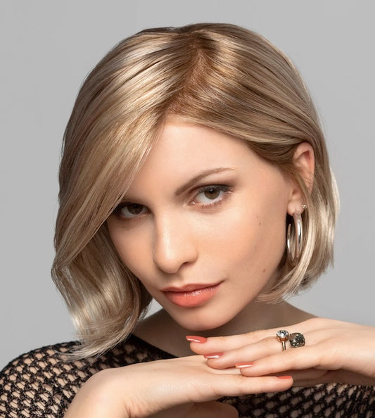 Perruque Hot Lace Part Gisela Mayer, carré structuré, style féminin et tendance, coiffage facile et look soigné