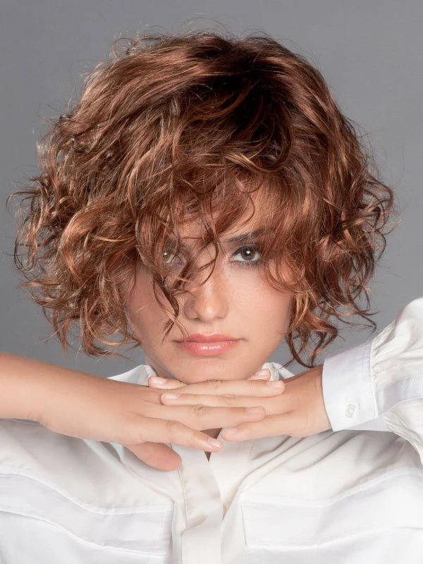 Perruque Movie Star Ellen Wille, coloris Safran Red