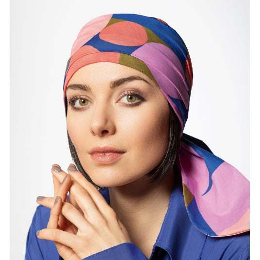 Le turban Colbat, chic et confortable, cache pelade ou perte de cheveux après chimio avec élégance.
