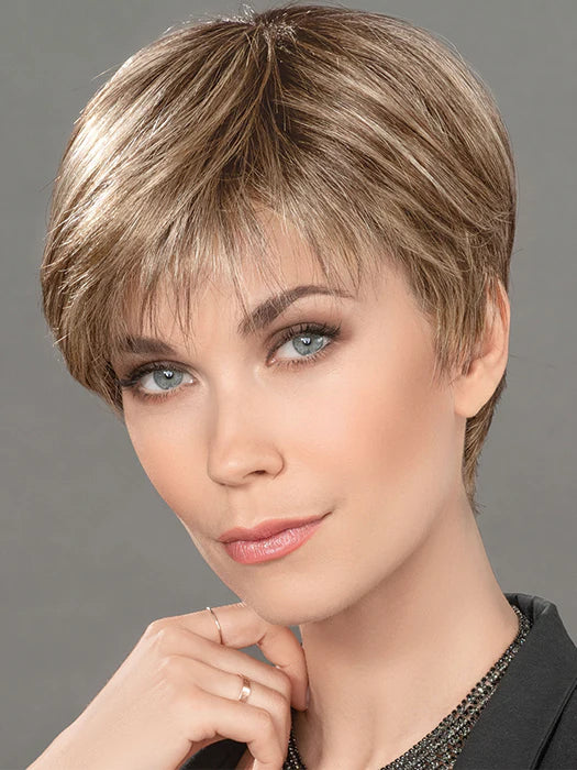 Volumateur Lace Top Ellen Wille Top Power, cheveux naturels, fixation par pinces, volume dense et naturel au sommet de la tête.