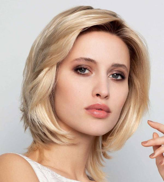 Perruque femme Euro Mix Pearl, carré mi-long raffiné, parfaite pour dissimuler la pelade avec élégance et confort.