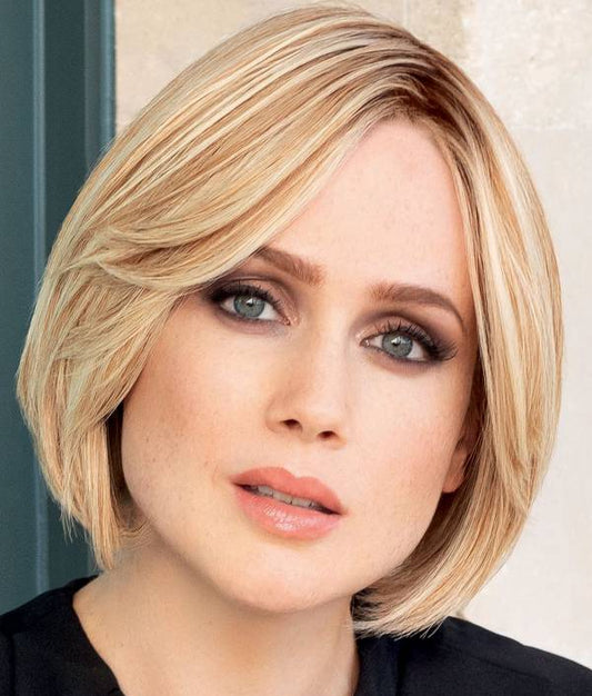 Perruque femme Prime Bob Lace HH, coupe droite et élégante, idéale pour dissimuler la pelade avec style et naturel.