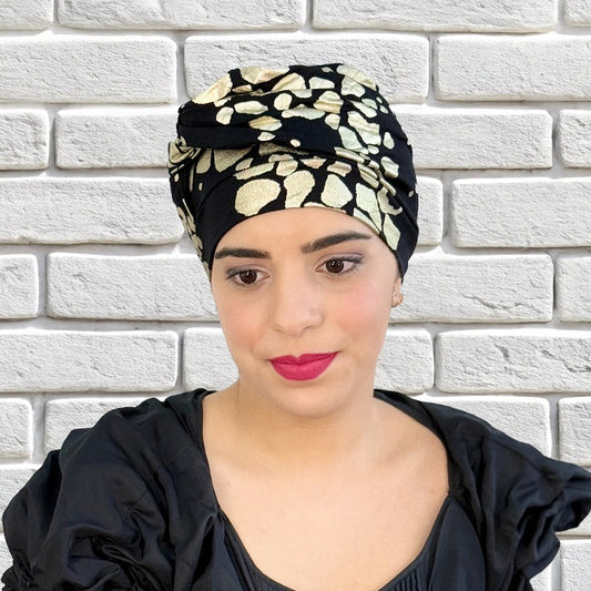 Bonnet chimio MM Paris pour femme, élégant et confortable, parfait pour alopécie ou perte de cheveux, avec maintien et protection anti-UV.
