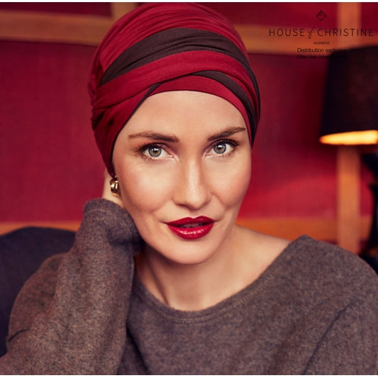 Bonnet bambou rouge et noir, doux et respirant, parfait pour pelade ou perte de cheveux après chimio, alliant confort et style.