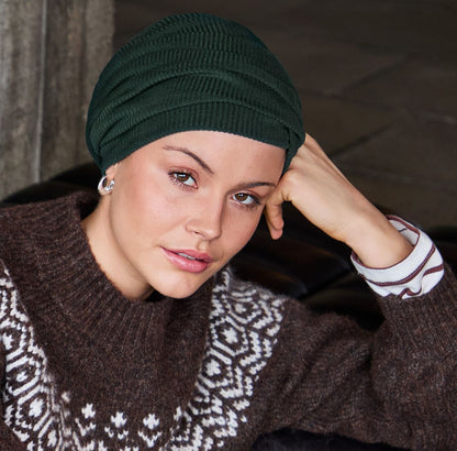 Bonnet chimio HocZoya Christine Headwear, coloris Sapin, détail