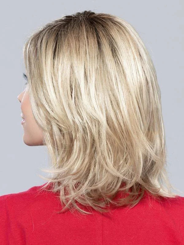 Modern layered bob wig Lucky Mono Part by Ellen Wille with side-swept fringe.