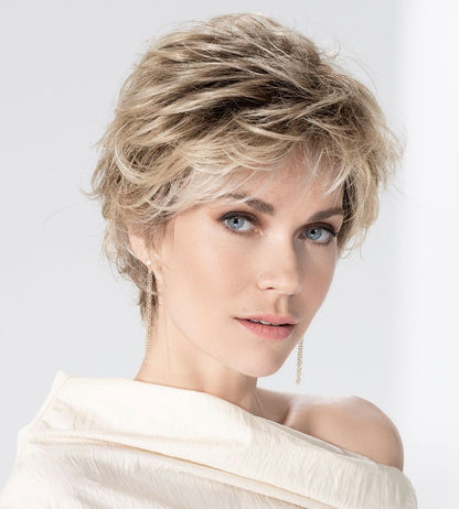 Perruque courte Charme Soft Ellen Wille portée, vue de profil