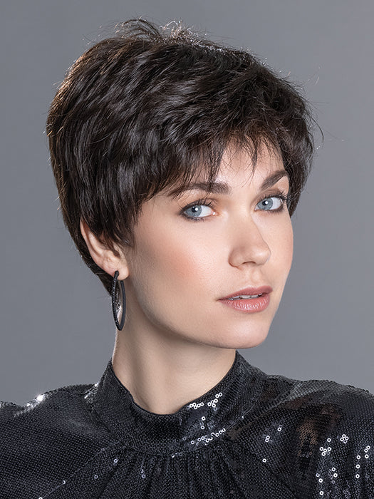 Perruque courte Cool Ellen Wille portée, photo 2