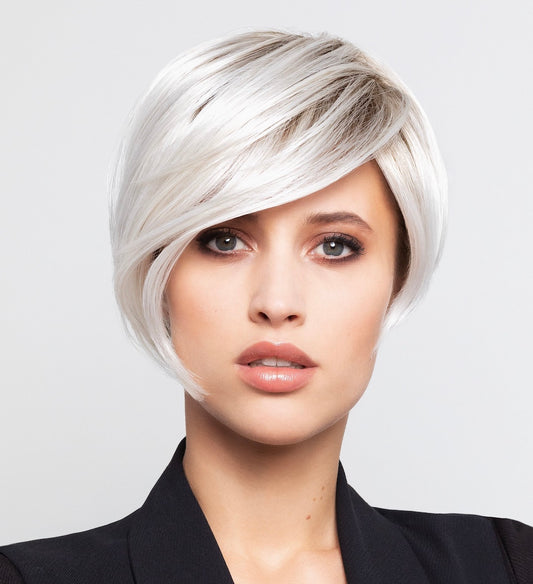 Perruque femme courte Fashion Vicky Mono Lace Gisela Mayer en fibre synthétique, coloris Ash Blond Rooted