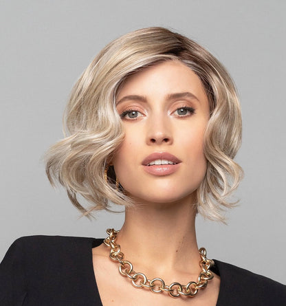 Perruque Nature Live Gisela Mayer wigs, fibre synthétique résistante, style chic et moderne, facile à coiffer