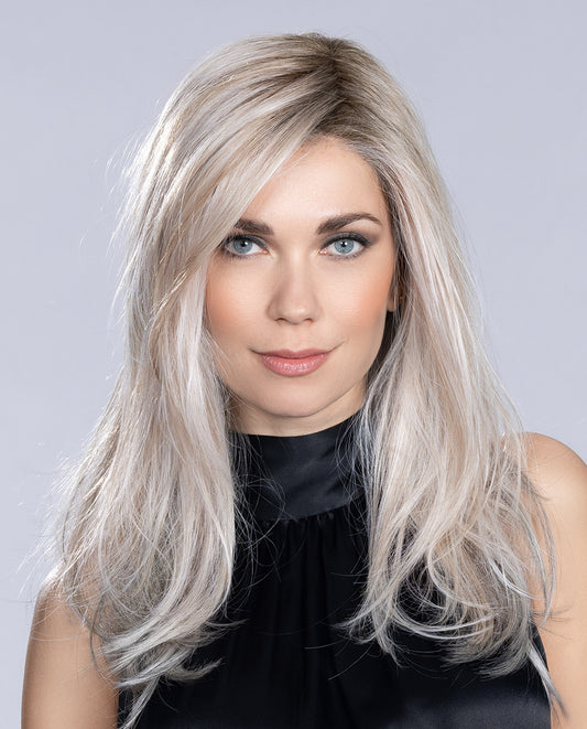 Perruque femme longue Music Comfort Ellen Wille en fibre synthétique thermorésistante, coloris Metallic Blonde Rooted