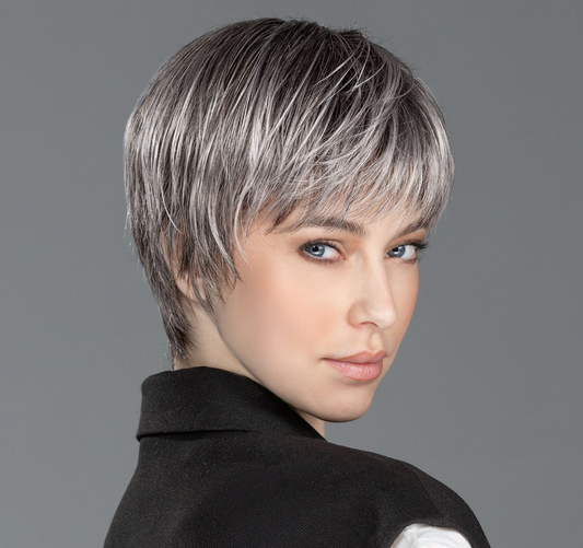 Perruque femme courte Pixie Ellen Wille en fibre synthétique, coloris Salt Pepper Mix, pour alopécie et chimiothérapie