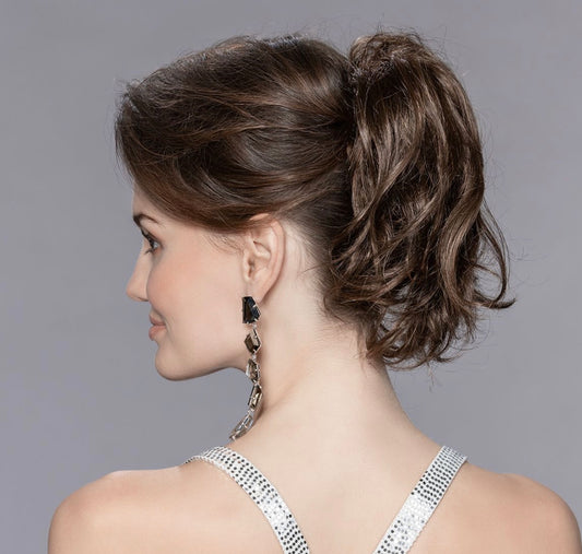 Frappe d'Ellen Wille : rajout de 20 cm aux ondulations naturelles, pour un look glamour et féminin en toute élégance.

